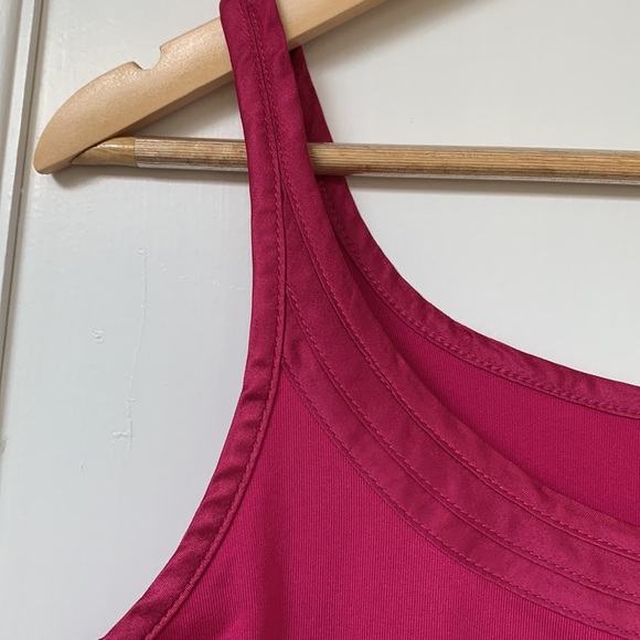 3/$15! Cleo Women’s Sleeveless Tank. Size M - Picture 3 of 6